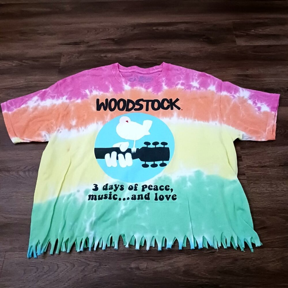Liquid Blue Woodstock Short Sleeve T Shirt Fringe Womens Size XL Tie Dye